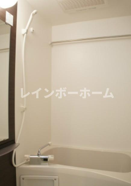リブリ・ラ サンサリテ西船橋の浴室|ゆったり過ごせるお風呂です