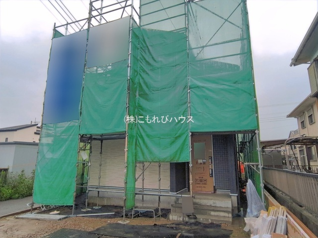 鴻巣市吹上本町2丁目　新築一戸建て　ブルーミングガーデン　01