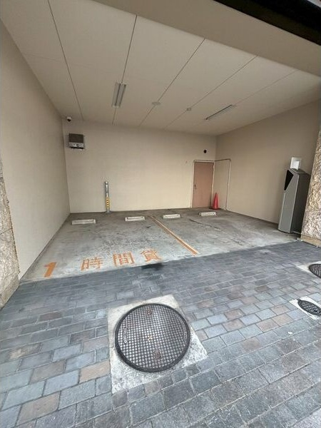 プレサンス名古屋STATIONザ・シティの駐車場