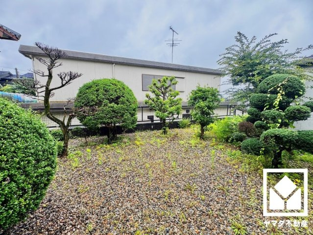 宇治市木幡御蔵山の庭