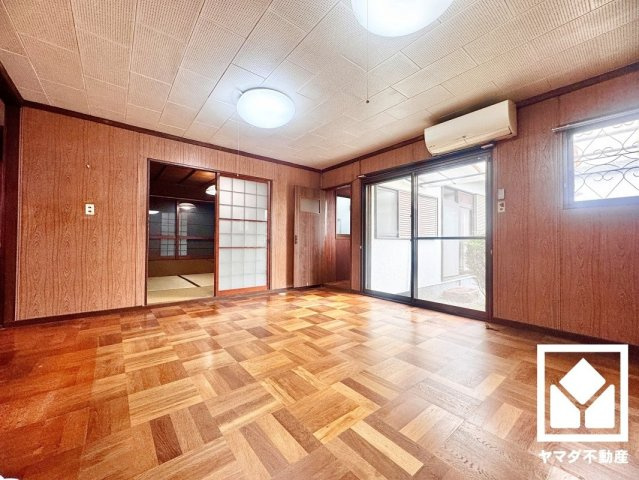 宇治市木幡御蔵山の洋室