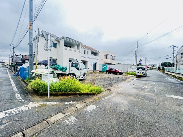 新築　佐波郡玉村町下新田　Heartful　Town　B号棟の前面道路含む現地写真|現地写真　南側接道幅員約6ｍ　