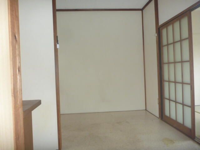 飛田ビルの玄関