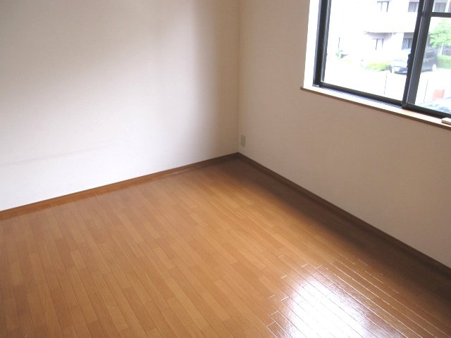 メゾンドヴィ―ブルの洋室