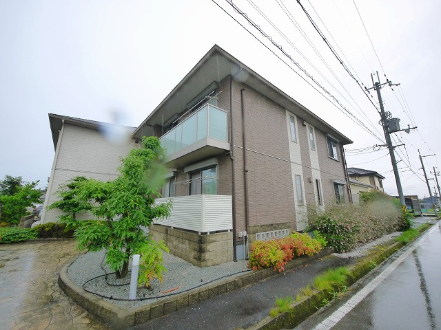 ルミエール　ウエスト