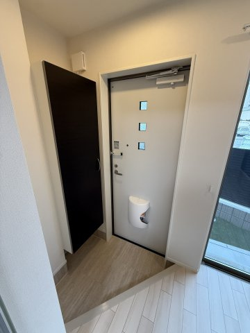プラシッド　ピュールの玄関