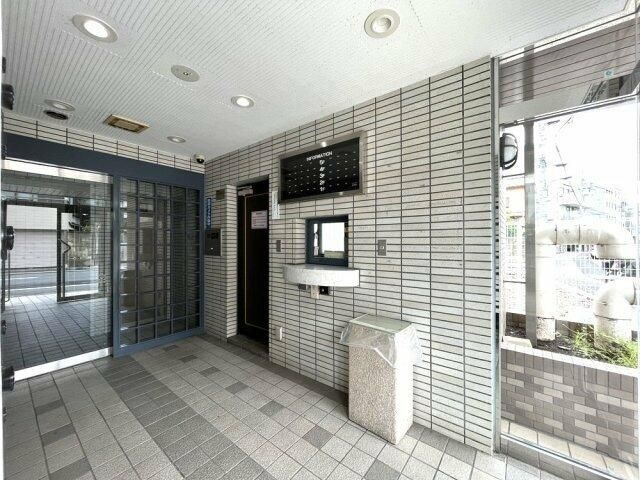 ライオンズマンション駒込第七のエントランス