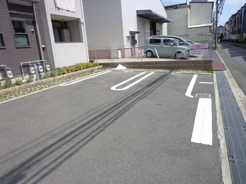 モデッサ　フェリーチェの駐車場