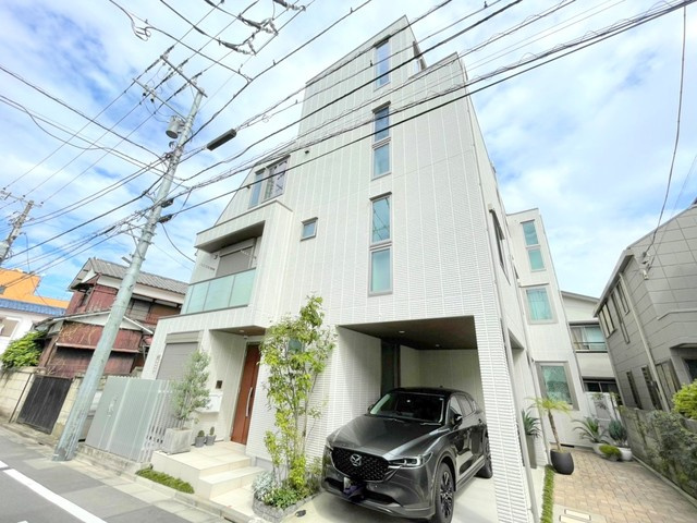 LA GLYCINEの外観
