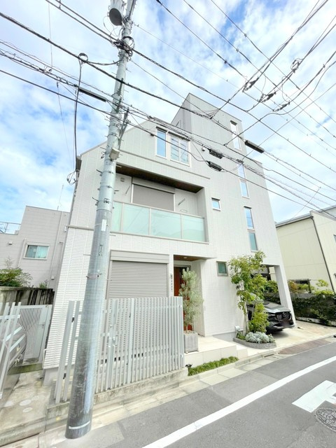 LA GLYCINEの外観