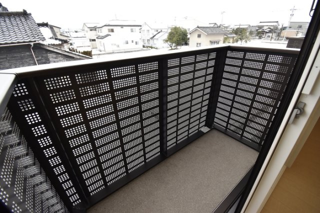 Royal西荒屋（ロイヤル西荒屋）のバルコニー