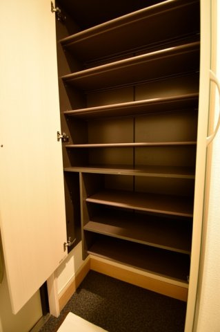 Royal西荒屋（ロイヤル西荒屋）