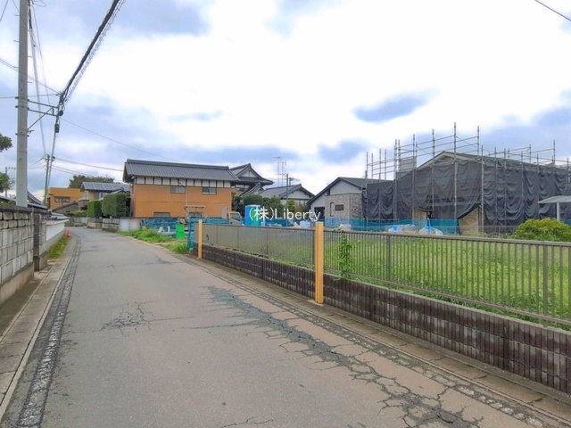 つくば市前野3期　新築戸建　1号棟の前面道路含む現地写真