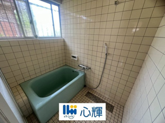 【浴室】 | 宇部市恩田町3丁目 中古住宅／5DK・2階建