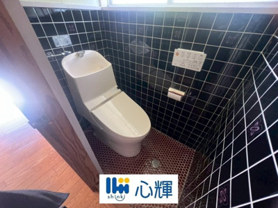【トイレ】 | 宇部市恩田町3丁目 中古住宅／5DK・2階建