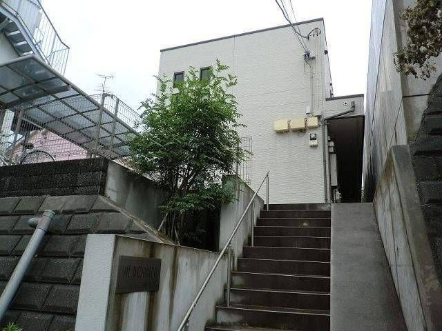 川崎市宮前区宮崎５丁目のアパートの外観