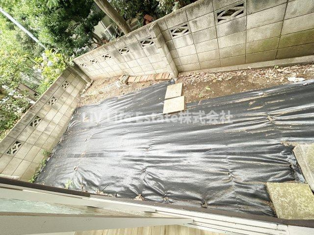 南町貸家のバルコニー