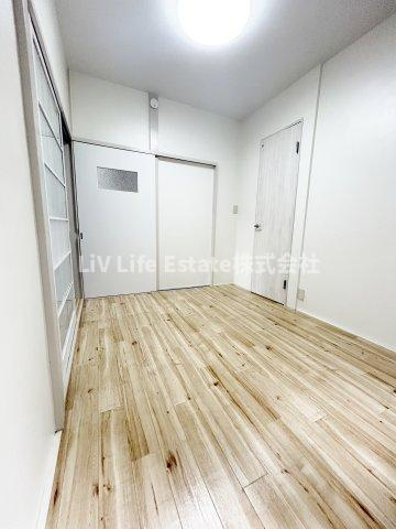 南町貸家の洋室