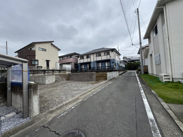 新築　前橋市川原町１丁目第１　1号館の前面道路含む現地写真|現地写真　東側接道幅員約4ｍ