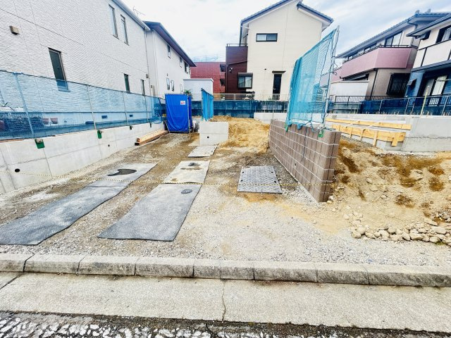 新築　前橋市川原町１丁目第１　1号館の駐車場|　駐車スペースは並列2台+1台分可能です！
