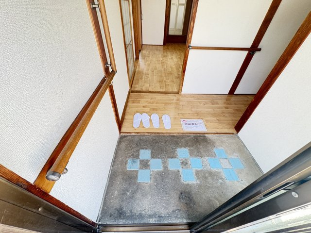 中山アパートの玄関