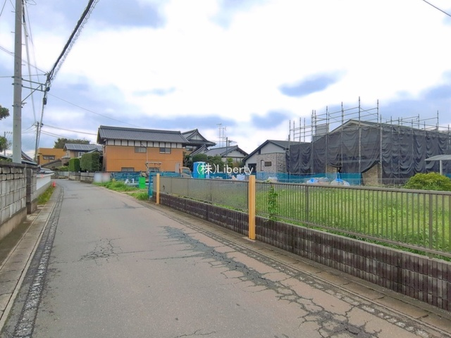 つくば市前野3期　新築戸建　2号棟の前面道路含む現地写真