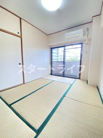 大阪市東淀川区東中島４丁目の賃貸マンションのバルコニー