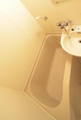 横浜市西区中央１丁目の賃貸マンションの浴室