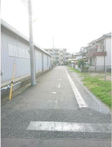 野田市中根　売地　35坪の前面道路含む現地写真