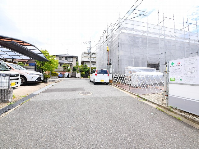 リジエール高の原の駐車場