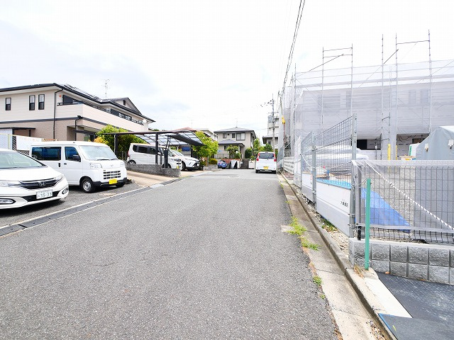 リジエール高の原の駐車場
