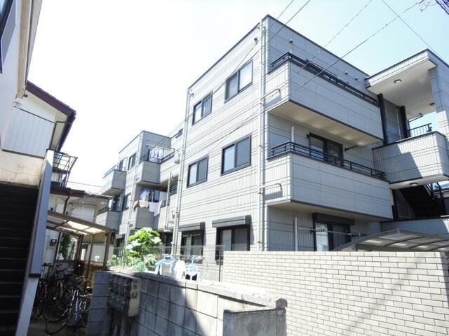 グレートラビの外観