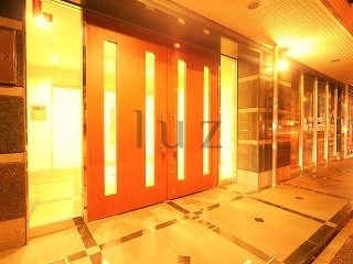 ラベール横濱のエントランス|高級感漂うエントランスです。