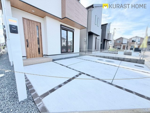 京都市伏見区久我御旅町　新築戸建の駐車場