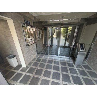【エントランス】