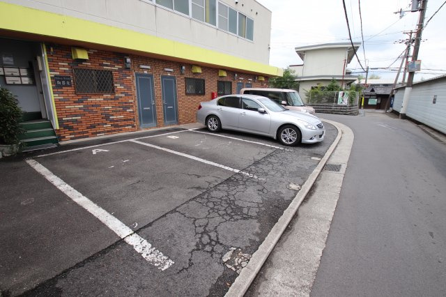 【駐車場】 | ワンルームマンション陶器北