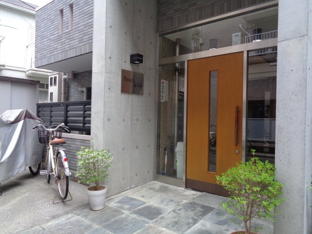 【エントランス】