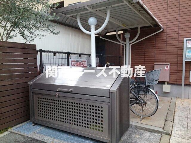 【エントランス】 | ライン・テラ