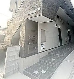 ＣＢ春日部レーベンのエントランス