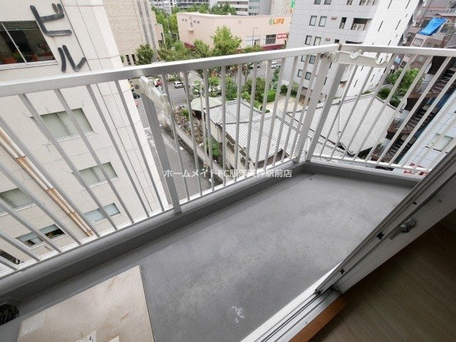 サンガ梅田のバルコニー