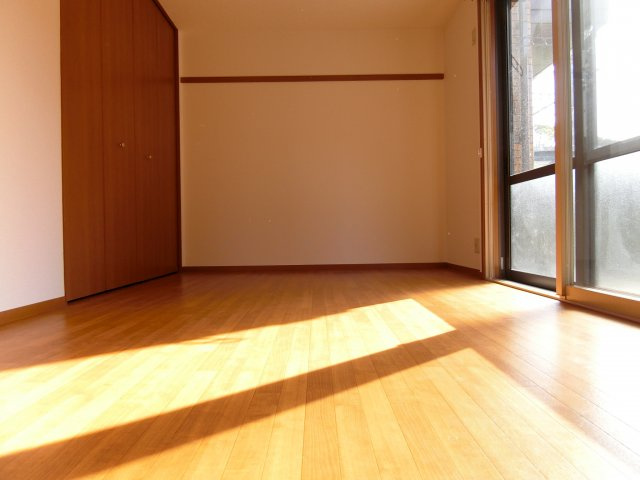 プレジオ喜多町の洋室