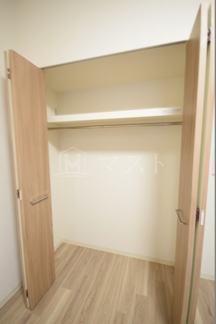 プレサンス梅田の収納