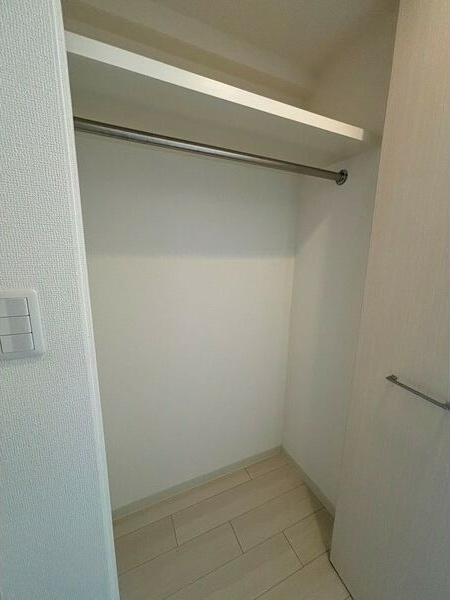 プレサンス栄モードの収納