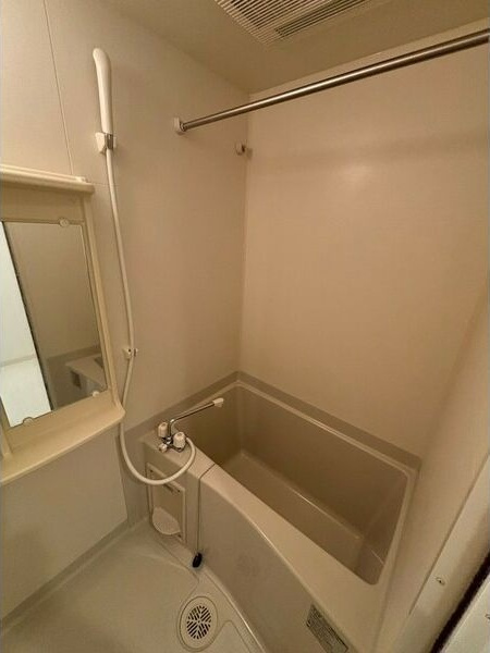 プレサンス栄モードの浴室