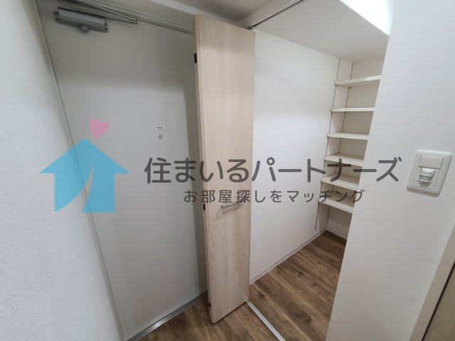 エルグランド久留米の玄関|収納もある玄関です