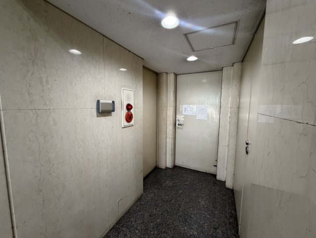 【エントランス】 | アイリス・ヴェール