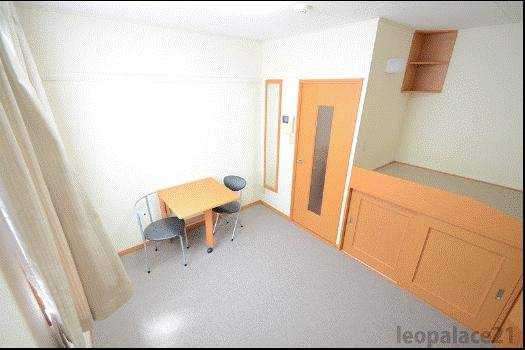 レオパレスラ　プランタンの居間・リビング|備品や設備仕様は号室等により異なります現地をご確認下さい。