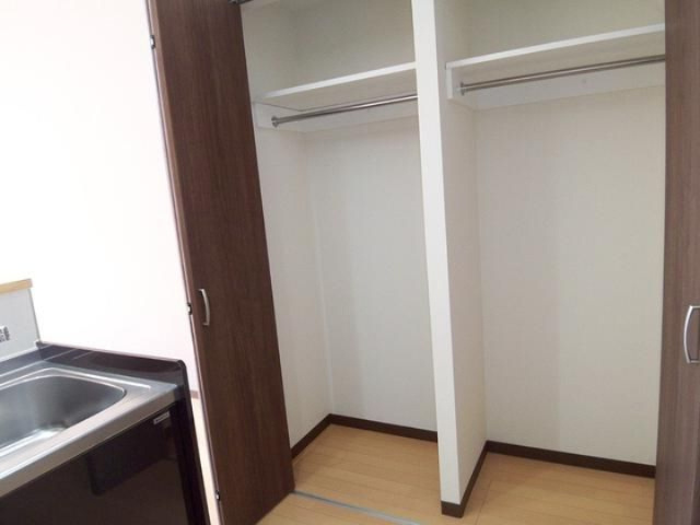 八王子市南大沢１丁目のアパートの収納