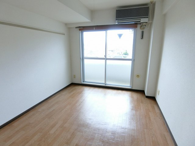 【居間・リビング】 | メゾンドノア大和田(メゾンドノアオオワダ)