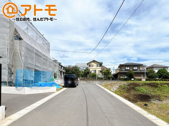 【前面道路含む現地写真】 | 沼津市西椎路　新築一戸建て　2号棟